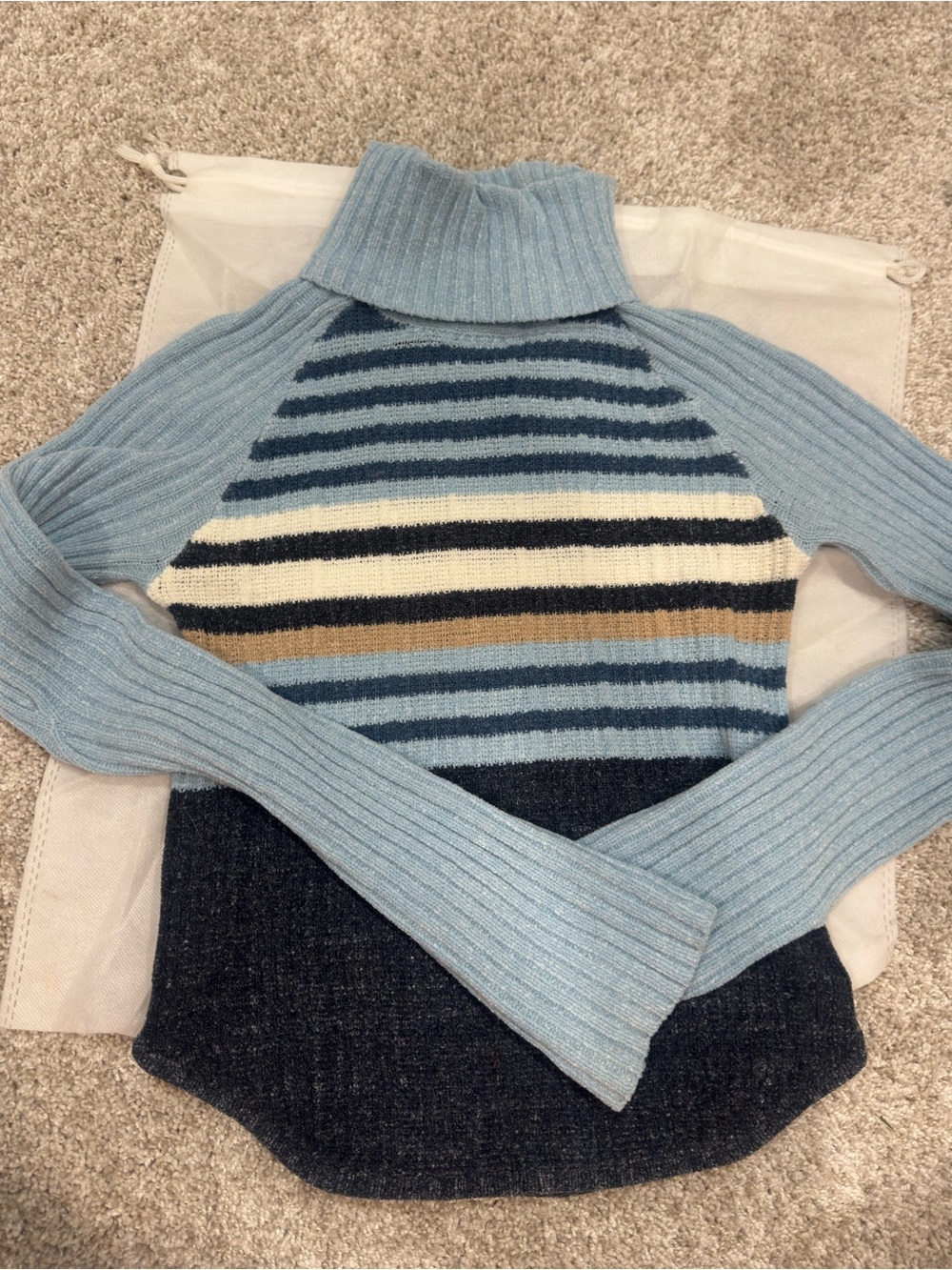 Retro Mid2000s Arizona Jean Company Light Blue Striped Turtleneck Sweater